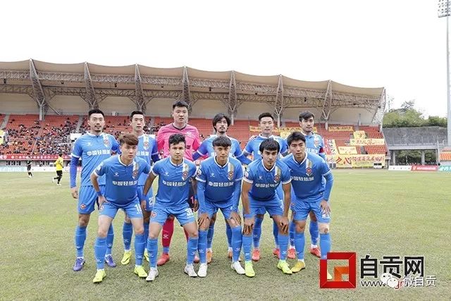 雅伊斯勒：失去控球后要有效防守对手进攻